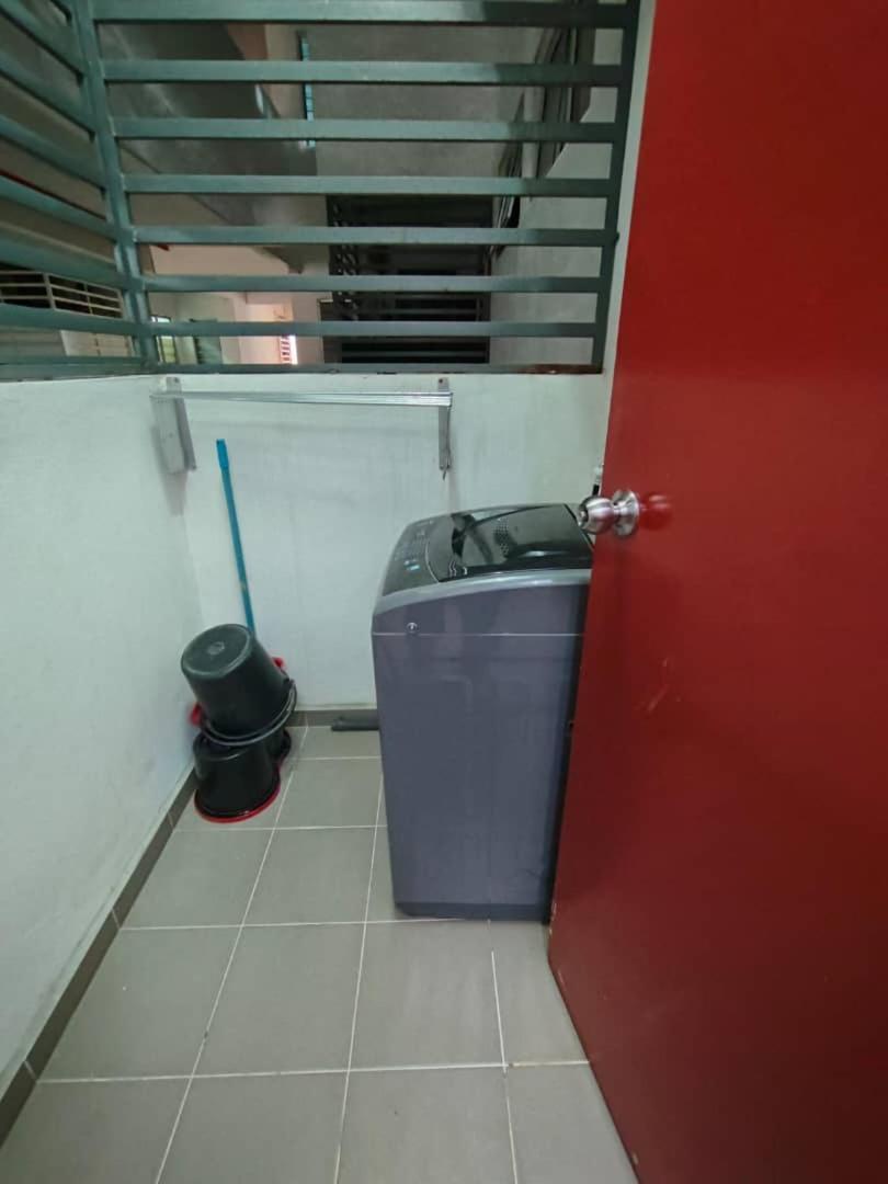 Homestay Budget Kuala Terengganu Tulipsia House Exterior photo